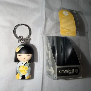 Collection Keychain - Naomi 'Honest Beauty' in Black and Yellow